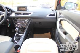 长安汽车-悦翔V7-1.0T 手动劲驰新锐型