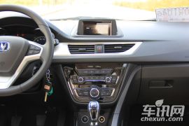 长安汽车-悦翔V7-1.0T 手动劲驰新锐型