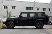 Jeep-牧马人-3.0L 75周年致敬版
