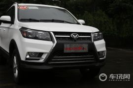 北汽银翔-幻速S3L-1.5L 手动尊贵型