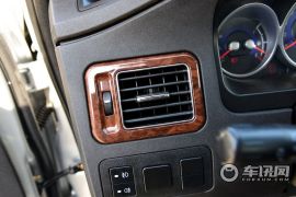 江铃集团轻汽-骐铃T3-2.4T创富版长厢4D25U