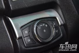 福特-探险者-3.5T 运动版