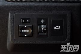 福汽新龙马-启腾V60-1.5L 尊贵型