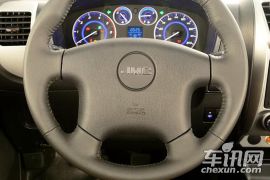 江铃汽车-宝典-2.8T新超值柴油两驱标准货箱豪华型JX493ZLQ4G 1