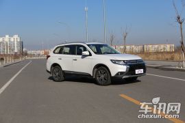 广汽三菱-欧蓝德-2.4L 四驱精英版 5座