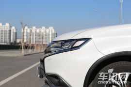 广汽三菱-欧蓝德-2.4L 四驱精英版 5座