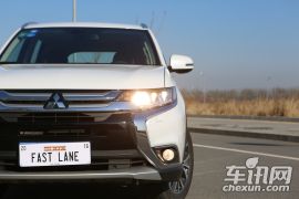 广汽三菱-欧蓝德-2.4L 四驱精英版 5座