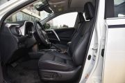 一汽丰田-RAV4荣放-荣放 2.5L 自动四驱尊贵版