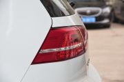 一汽-大众-高尔夫-230TSI 自动豪华型