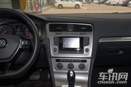 一汽-大众-高尔夫-230TSI 自动豪华型