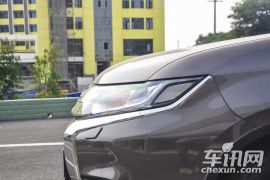 广汽三菱-欧蓝德-2.4L 四驱精英版 5座