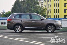 广汽三菱-欧蓝德-2.4L 四驱精英版 5座