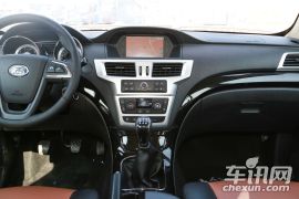 福迪汽车-揽福-2.4L 汽油四驱精英型 5座