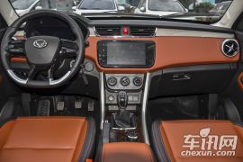 北汽银翔-幻速S3L-1.5L 手动尊享型