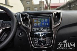 长安汽车-长安CS75-1.5T 手动卓越型