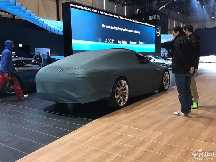 奔驰发布AMG GT4车型官图 日内瓦车展亮相