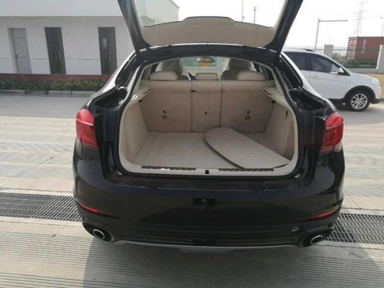 17款平行进口宝马X6 庞大车身 跑车的性能