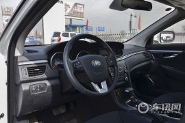 一汽奔腾-奔腾B50-1.6L 自动豪华型