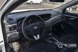 一汽奔腾-奔腾B50-1.6L 自动豪华型