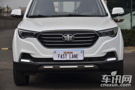 一汽奔腾-奔腾X40-1.6L 手动豪华型