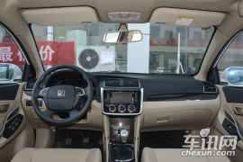 众泰汽车-众泰Z300-1.5L 手动尊享型