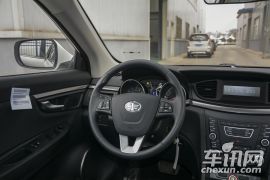 一汽奔腾-奔腾B50-1.6L 自动舒适型