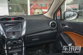 比亚迪-元-1.5L 手动豪华型