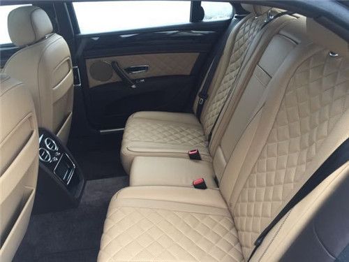 17款宾利飞驰4.0 锋芒大促销引领时尚前沿