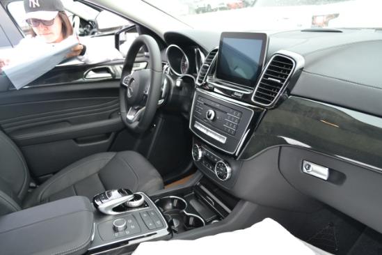 17款奔驰GLE43coupe运动版3.0T促销 报价低
