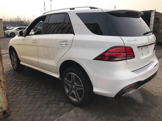 2017款奔驰GLE400 进口越野豪车造型独特