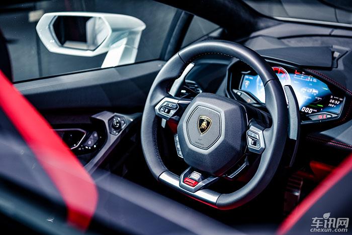 兰博基尼Aventador S敞篷版登陆广州车展