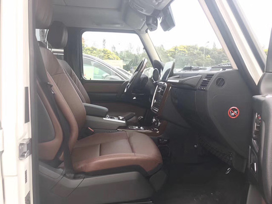 18款奔驰G500现车报价更新最强壮的SUV越野