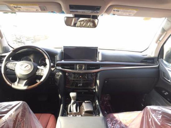 2018款雷克萨斯LX570全国可上牌购车不加价