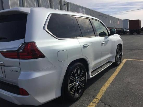 18款雷克萨斯LX570八座加规版 春节钜惠