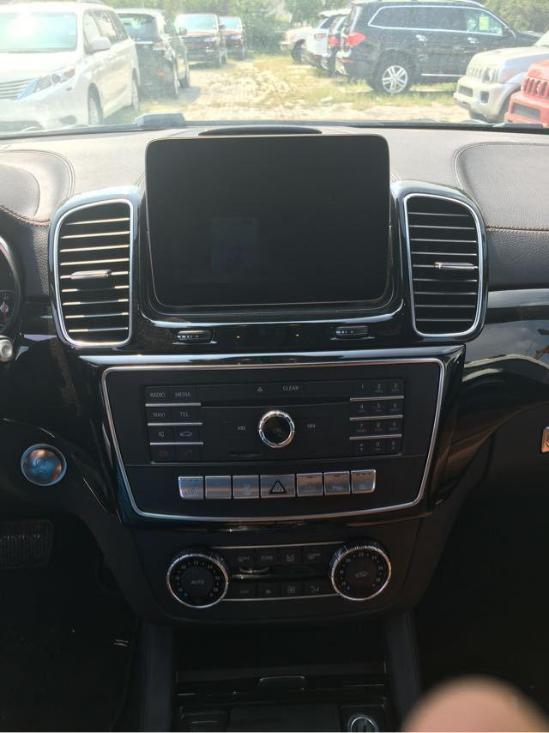 17款奔驰GLS450全港超低价，全国上牌，质量有三包。