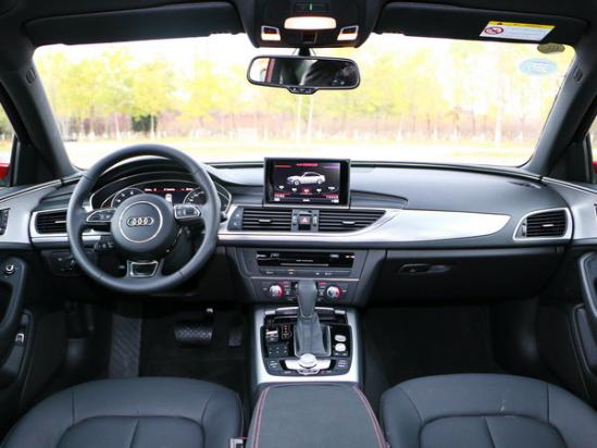 一汽奥迪  30周年年型 35 TFSI 大中控全景