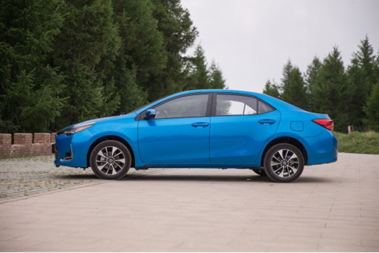 零迟滞、超快感试驾广汽丰田新雷凌185T