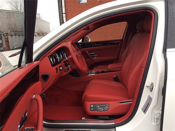 改装、 购车咨询热线:133 8804 6721 余薇  (同微信)