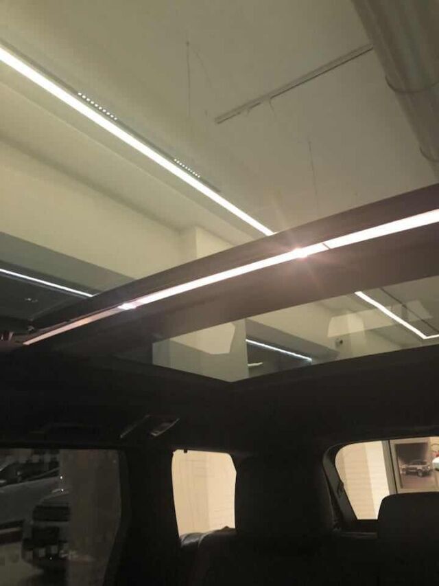 2018款路虎揽胜运动柴油版3.0 贵族至爱车