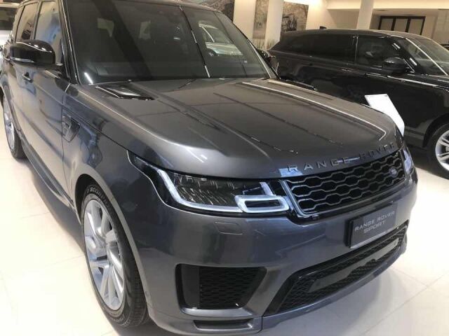 2018款路虎揽胜运动柴油版3.0 贵族至爱车