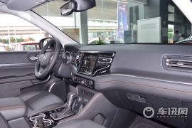 广汽菲克-大指挥官-2.0T 四驱智享版  ￥33.28