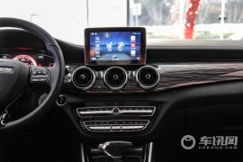 君马汽车-MEET 3-1.5T CVT旗舰型  ￥11.89