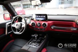 北京汽车-BJ40 PLUS-2.0T 手动四驱尊贵版  ￥15.98