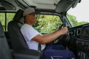 Jeep(进口)-牧马人-2.0T Sahara四门版