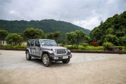 Jeep(进口)-牧马人-2.0T Sahara四门版