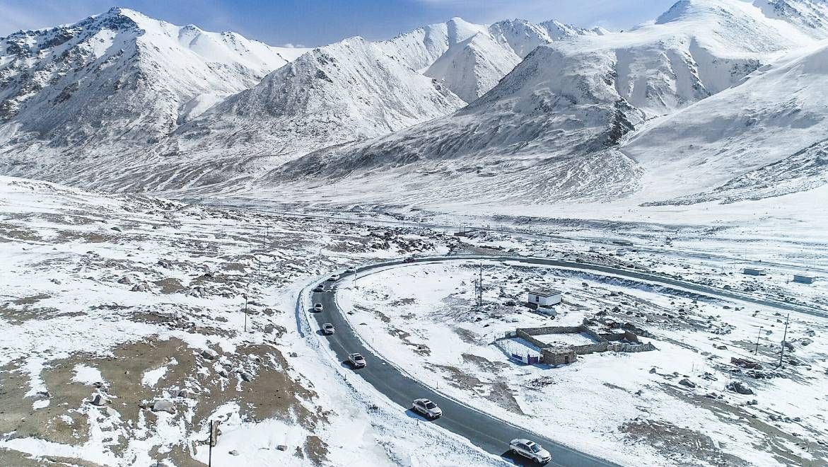 穿越喀喇昆仑公路 全新帝豪诠释冠军品质