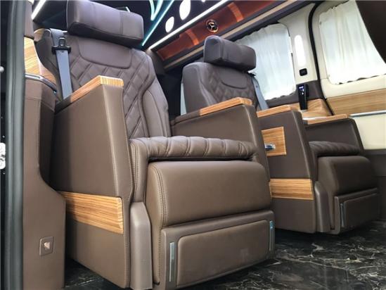商务车房车内饰改装风格·私人订制·请咨询文章末端韩经理~