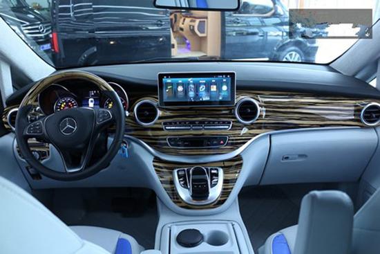 进口奔驰V250改装巴博斯版商务车价格配置。