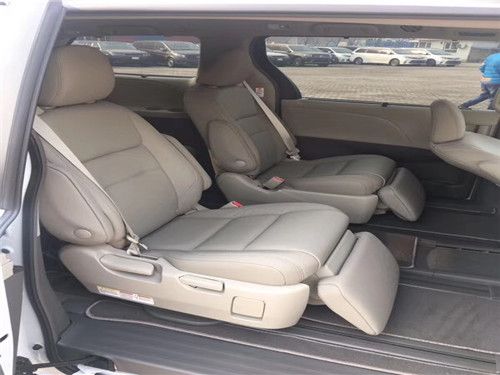 19款塞纳全系到港颜色齐全 商务家用首选