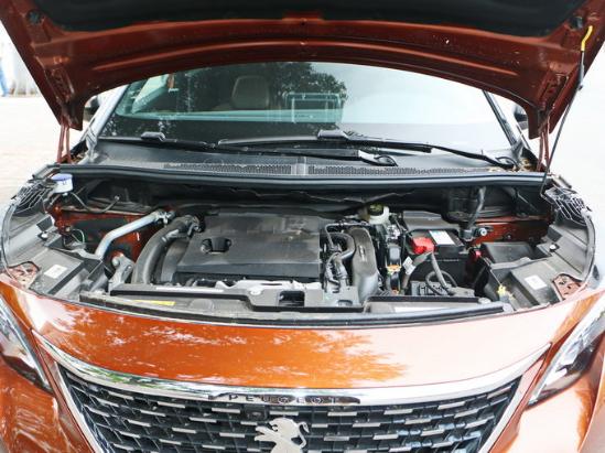 东风标致  380THP 发动机舱